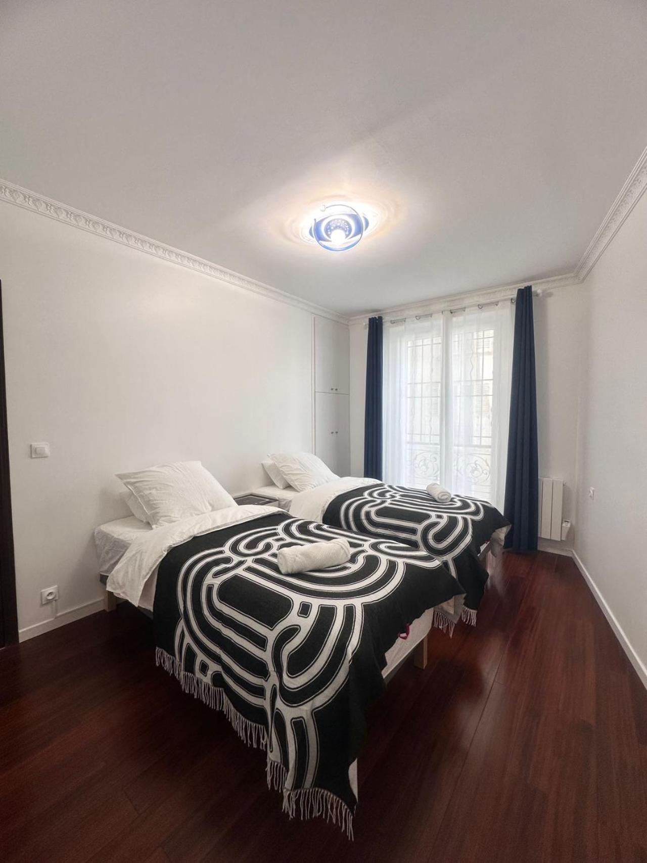 Superbe Appartement Renove Au Coeur De La Capitale París Exterior foto